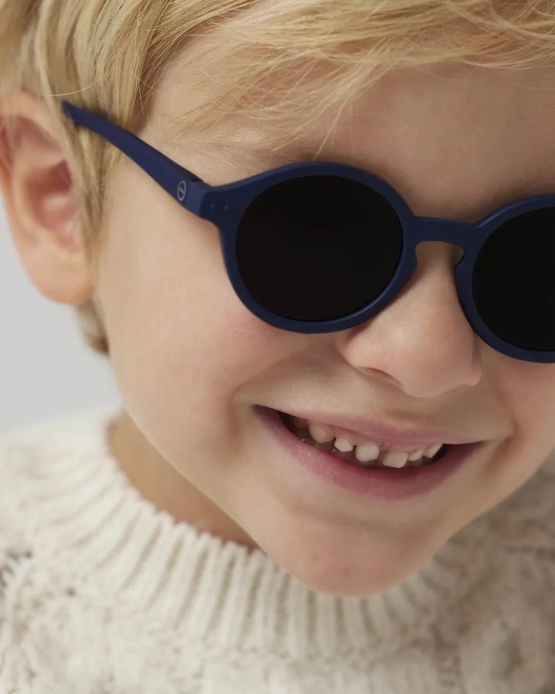 Gafas de sol Kids Plus Denim Blue Izipizi 3-5 años - Imagen 2