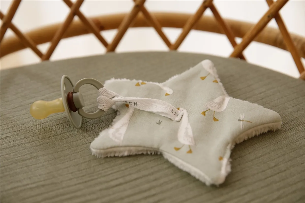 Chupetero Pequeñas Ocas Little Dutch - Imagen 3