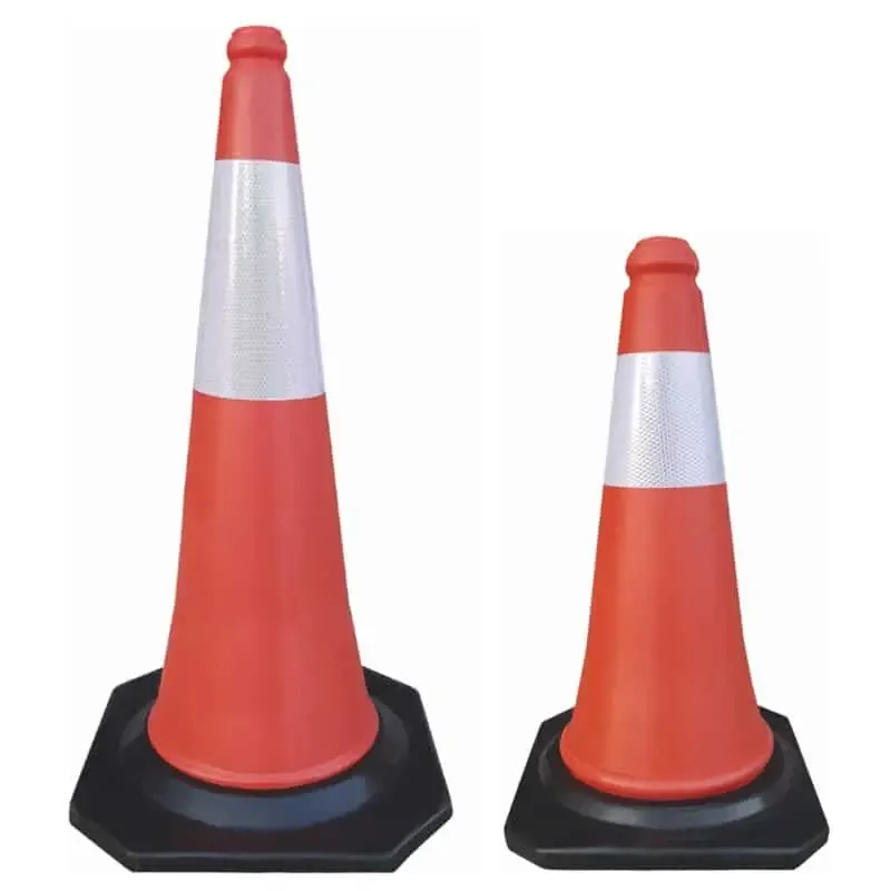 Conos de tráfico con base caucho