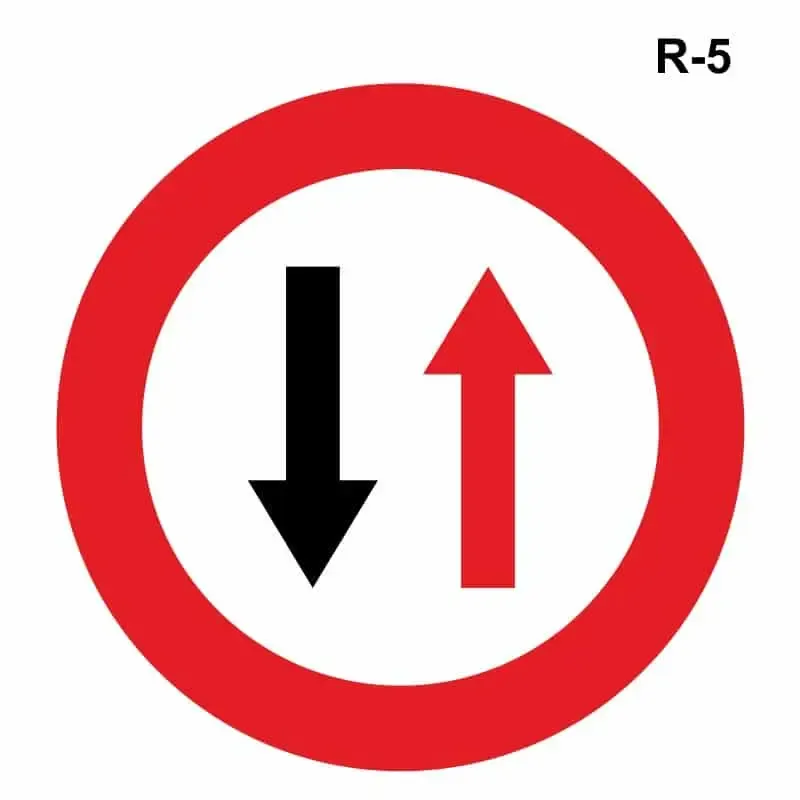 Prioridad en sentido contrario – ( R-5 )