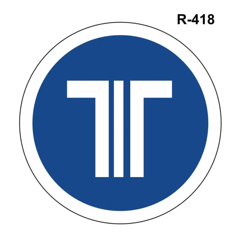 Vía exclusiva para vehículos dotados de equipos de telepeaje operativo ( R-418 )