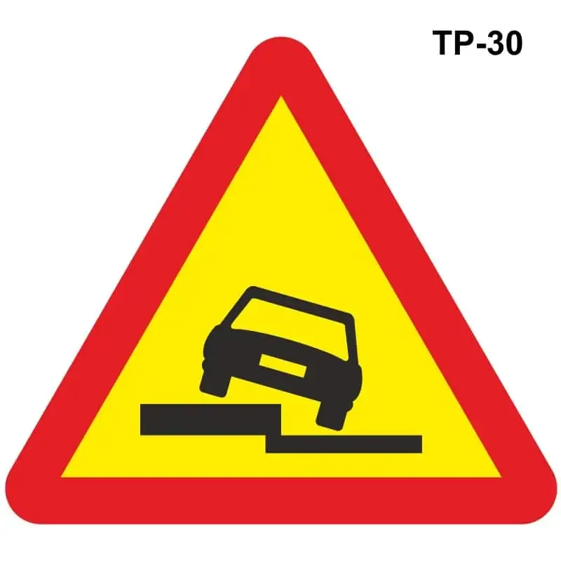 Obras: Escalón lateral ( TP-30 )